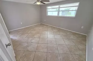 7010 Potomac Dr, Port Richey, FL 34668 - Photo 4