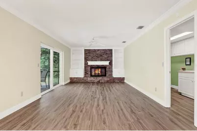 12206 Snead Place, Tampa, FL 33624 - Photo 4