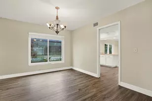 12206 Snead Pl, Tampa, FL 33624 - Photo 8