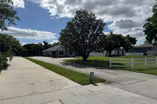 1378 E Lakeshore Blvd, Kissimmee, FL 34744 - Photo 32