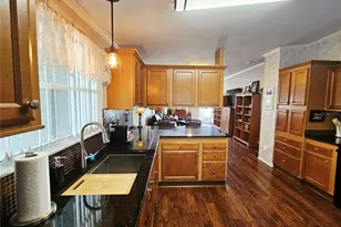 2352 Peavine Cir, Lakeland, FL 33810 - Photo 8