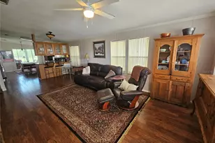 2352 Peavine Cir, Lakeland, FL 33810 - Photo 2