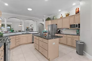 8715 SE 176th Lowndes Pl, The Villages, FL 32162 - Photo 6