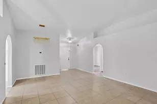 432 Barlyn Ave, Haines City, FL 33844 - Photo 2