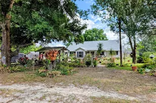 35819 Nova Ln, Eustis, FL 32736 - Photo 2