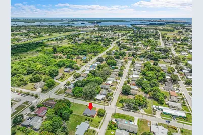 2102 Avenue P, Fort Pierce, FL 34950 - Photo 4