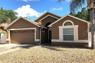 344 Lake Shore Pkwy, Davenport, FL 33896 - Photo 1