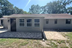 2848 E Mark Dr, Sarasota, FL 34232 - Photo 10