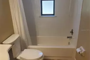 2848 E Mark Dr, Sarasota, FL 34232 - Photo 22