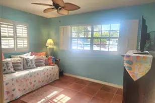 316 Alba St E, Venice, FL 34285 - Photo 8