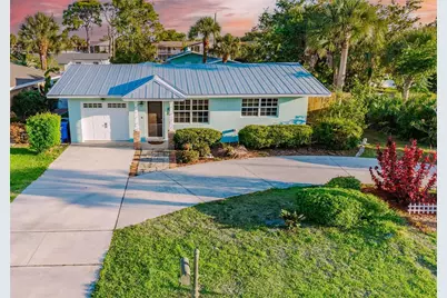 316 Alba Street E, Venice, FL 34285 - Photo 2