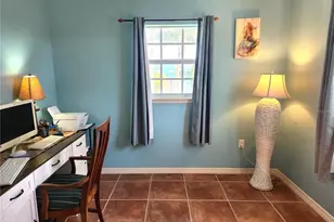 316 Alba St E, Venice, FL 34285 - Photo 10