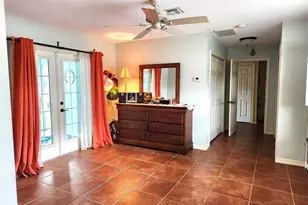316 Alba St E, Venice, FL 34285 - Photo 12