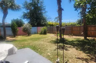 316 Alba St E, Venice, FL 34285 - Photo 20
