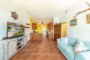 316 Alba St E, Venice, FL 34285 - Photo 2