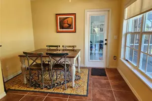316 Alba St E, Venice, FL 34285 - Photo 8