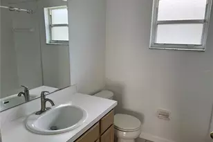 8824 Valencia Oaks Ct, Orlando, FL 32825 - Photo 24