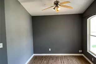 8824 Valencia Oaks Ct, Orlando, FL 32825 - Photo 18