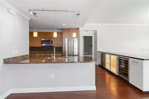 100 S Eola Dr, Orlando, FL 32801 - Photo 10