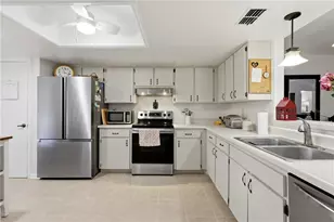 35086 Whispering Oaks Blvd, Dade City, FL 33523 - Photo 4