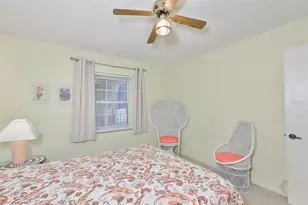 8703 Bardmoor Blvd, Seminole, FL 33777 - Photo 14