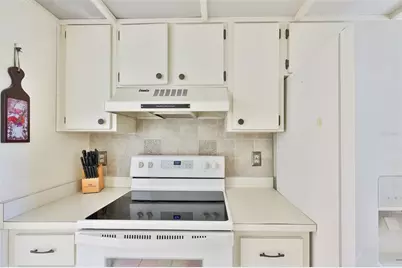 8703 Bardmoor Boulevard #303, Seminole, FL 33777 - Photo 6