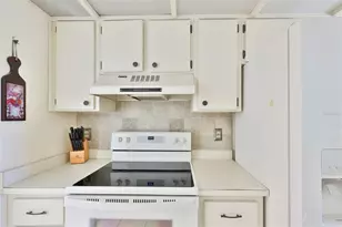 8703 Bardmoor Blvd, Seminole, FL 33777 - Photo 6