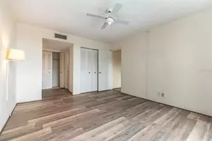 2901 26th St W, Bradenton, FL 34205 - Photo 4
