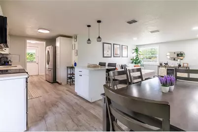 219 S Webb Road, Plant City, FL 33566 - Photo 10