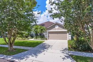 13903 Bluewater Cir, Orlando, FL 32828 - Photo 2