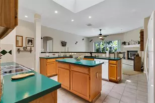 13903 Bluewater Cir, Orlando, FL 32828 - Photo 30