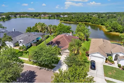 13903 Bluewater Circle, Orlando, FL 32828 - Photo 6