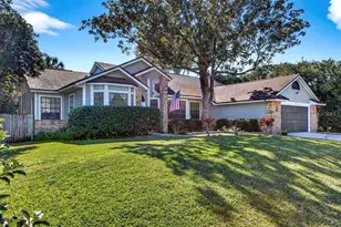 1014 Willa Lake Cir, Oviedo, FL 32765 - Photo 2