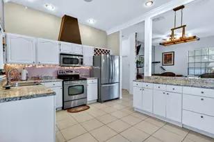 1014 Willa Lake Cir, Oviedo, FL 32765 - Photo 4