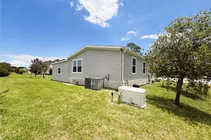 165 Sago Palm Dr, Leesburg, FL 34748 - Photo 10