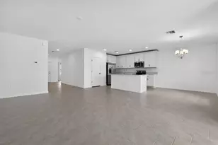 9509 Vibrant Ln, Venice, FL 34292 - Photo 6