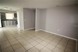 9418 N 50th St, Tampa, FL 33617 - Photo 8