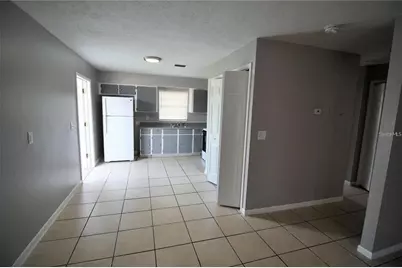 9418 N 50th Street #B, Tampa, FL 33617 - Photo 2
