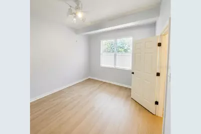 3757 Parkridge Circle #5-106, Sarasota, FL 34243 - Photo 10