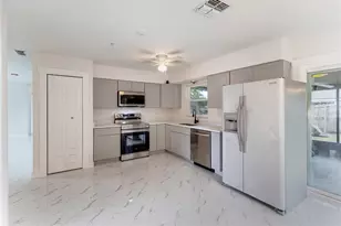 712 Oak Ln, Groveland, FL 34736 - Photo 14