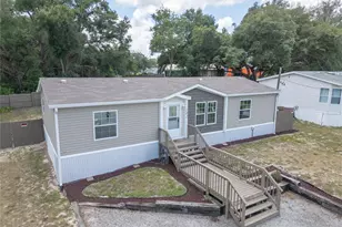 242 Skyline Dr, Lady Lake, FL 32159 - Photo 1