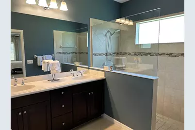 4811 Silvermoss Drive, Sarasota, FL 34243 - Photo 46