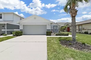 6122 Gentle Ben Cir, Wesley Chapel, FL 33544 - Photo 2