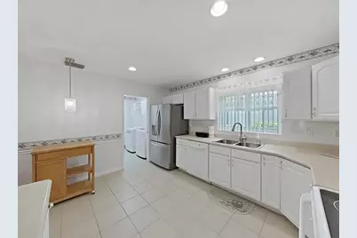 6122 Gentle Ben Circle, Wesley Chapel, FL 33544 - Photo 22