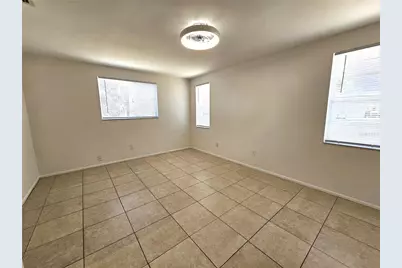 8820 Pohoy Avenue, Sarasota, FL 34231 - Photo 12
