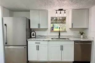 17545 NE 37th Ct, Citra, FL 32113 - Photo 8