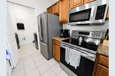 8335 38th Street Circle E #305, Sarasota, FL 34243 - Photo 6