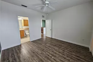 8335 38th St Cir E, Sarasota, FL 34243 - Photo 18
