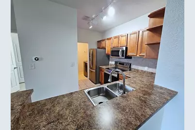 8335 38th Street Circle E #305, Sarasota, FL 34243 - Photo 10