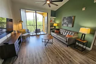 8335 38th St Cir E, Sarasota, FL 34243 - Photo 2
